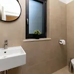 Photinia Villa Labin (Istria)